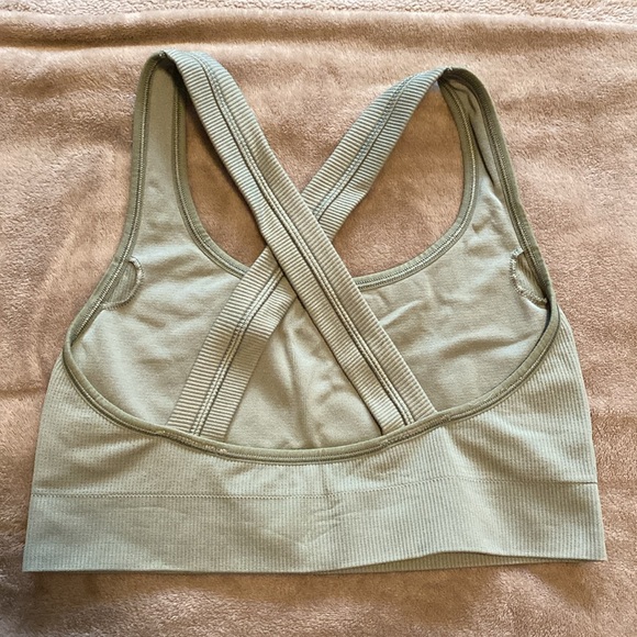 Athleta Aurora Scoop Bra D-DD in Eucalyptus Olive Size: S - Picture 2 of 3